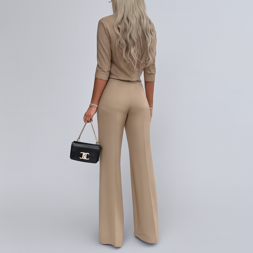 Elegancia Atemporal: Top Crop y Pantalón Fluido