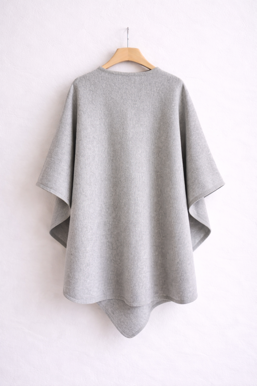 Manta Nórdica™ – Poncho Aurora